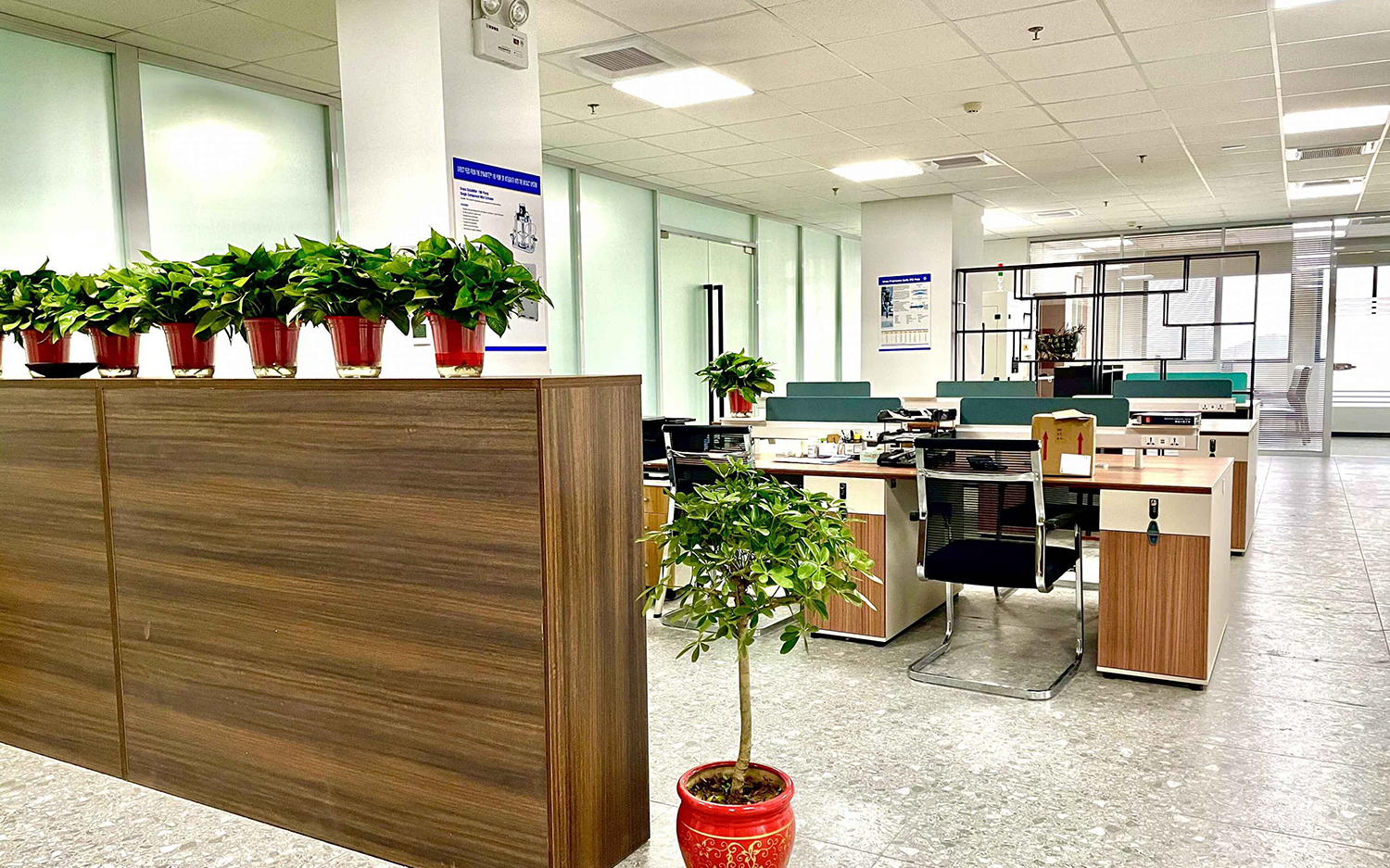 AD0IzMz1BxACGAAg0snm1gUoz4LExAEw-AI4_gE